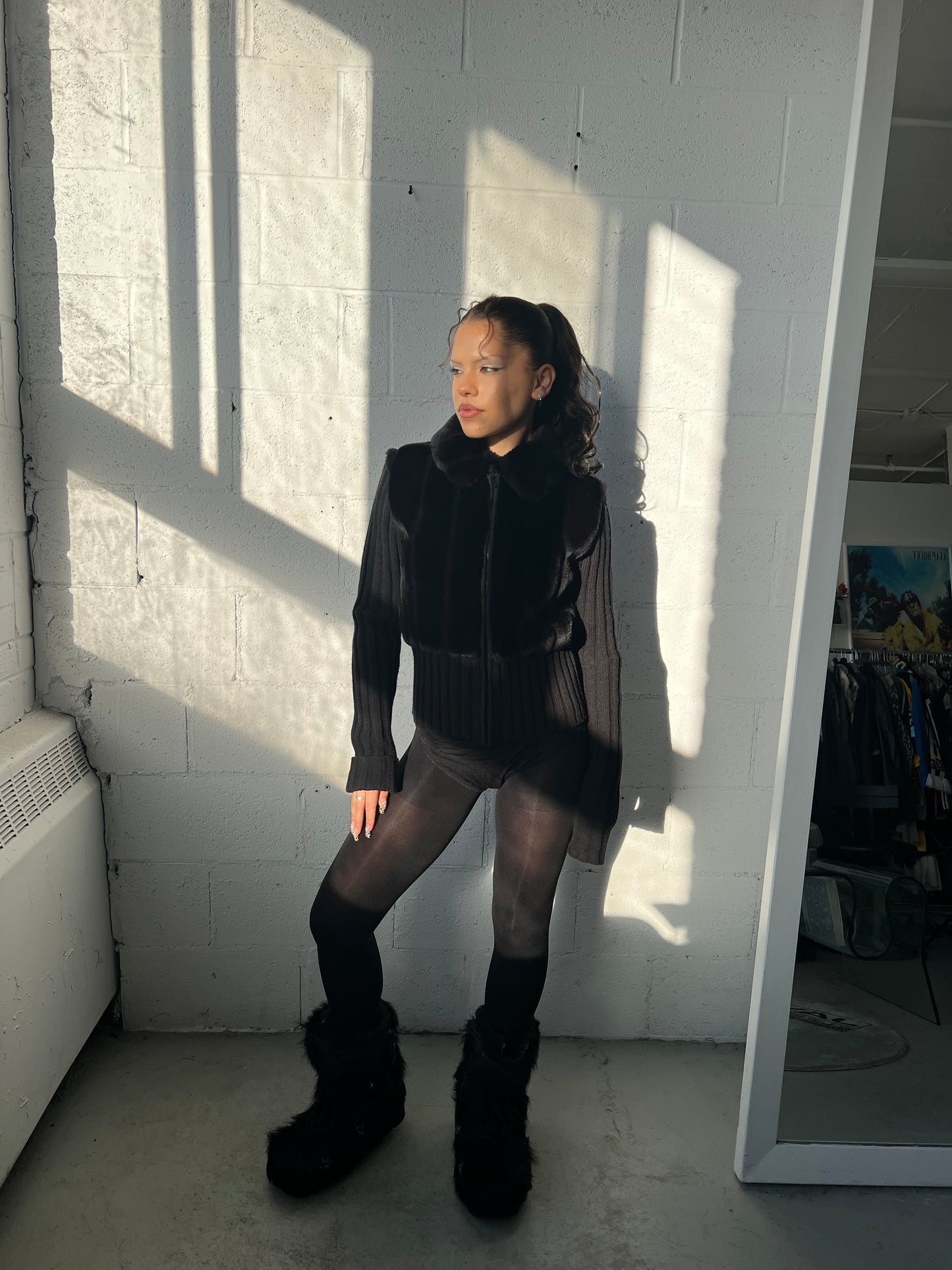 Nero Faux Fur Zip
