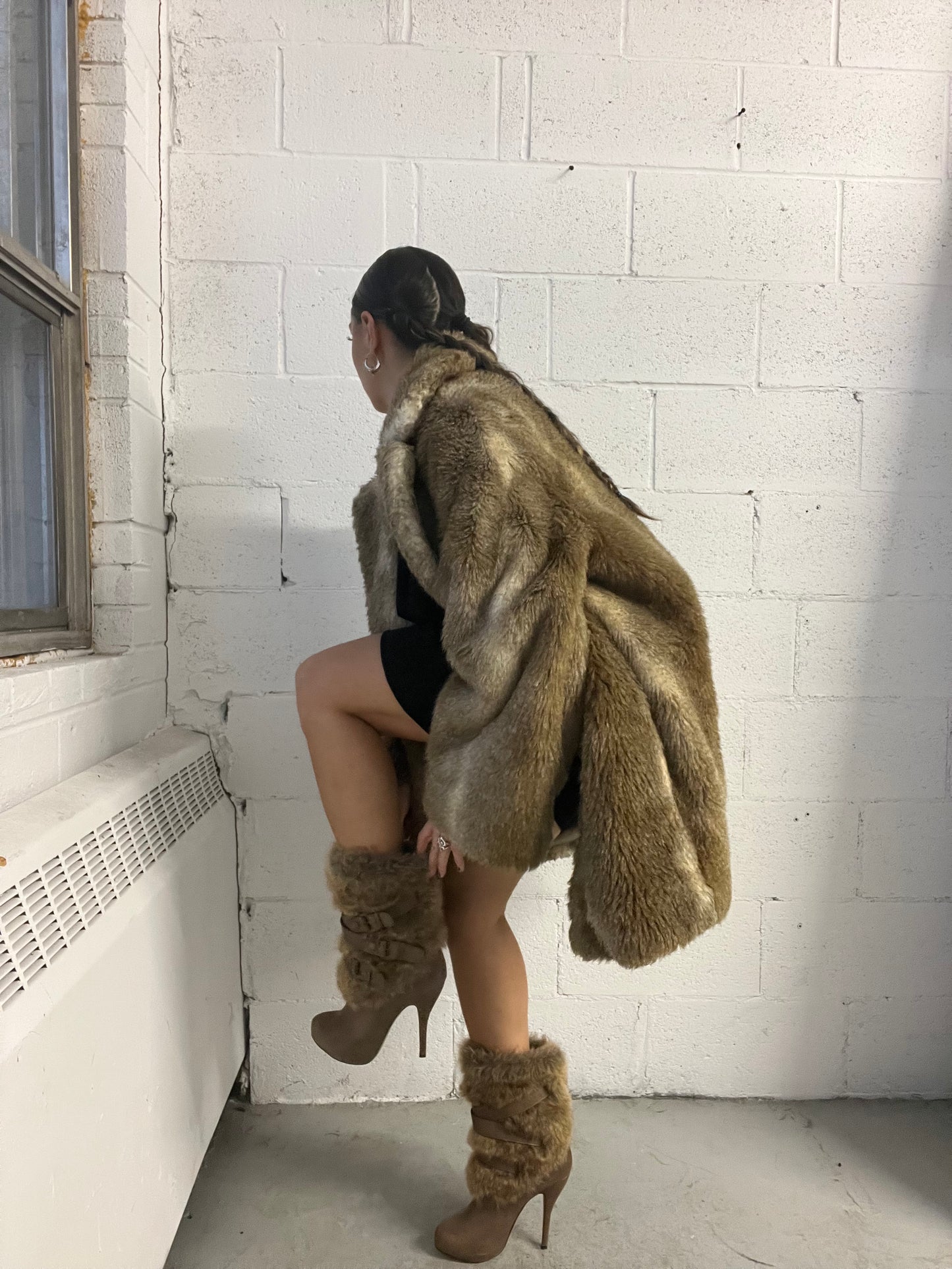 Faux Fur Heels Size 7 Women’s