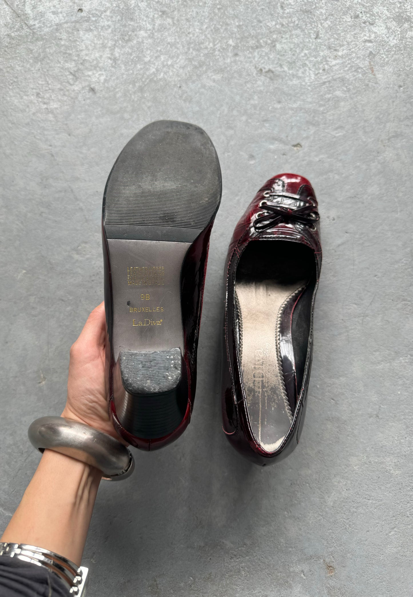 Leather Lace Up Courts Size 9