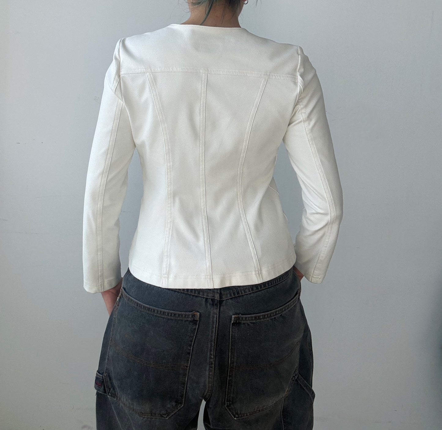 Eyelet Zip
