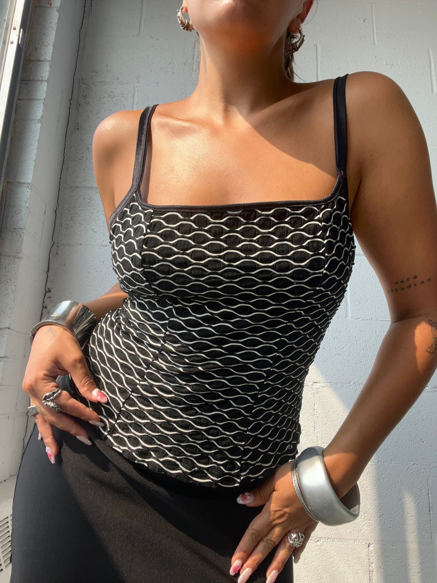 Scale Top