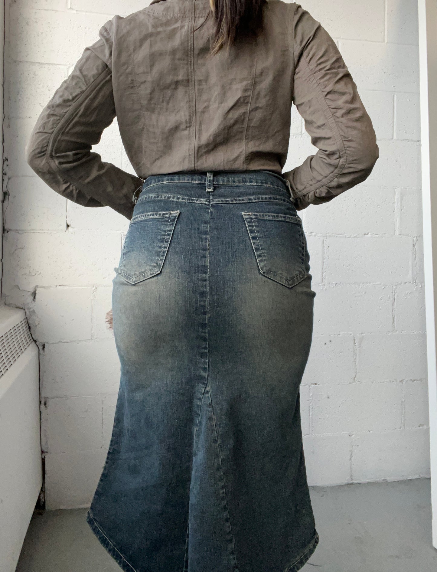 Stretchy Midi Denim Skirt