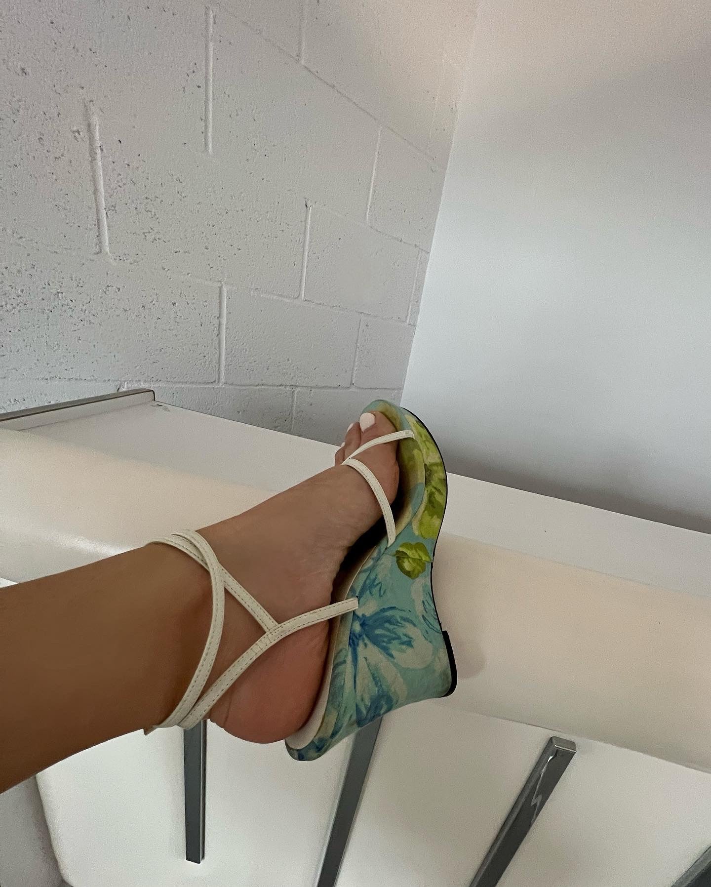 Fiori Sandals