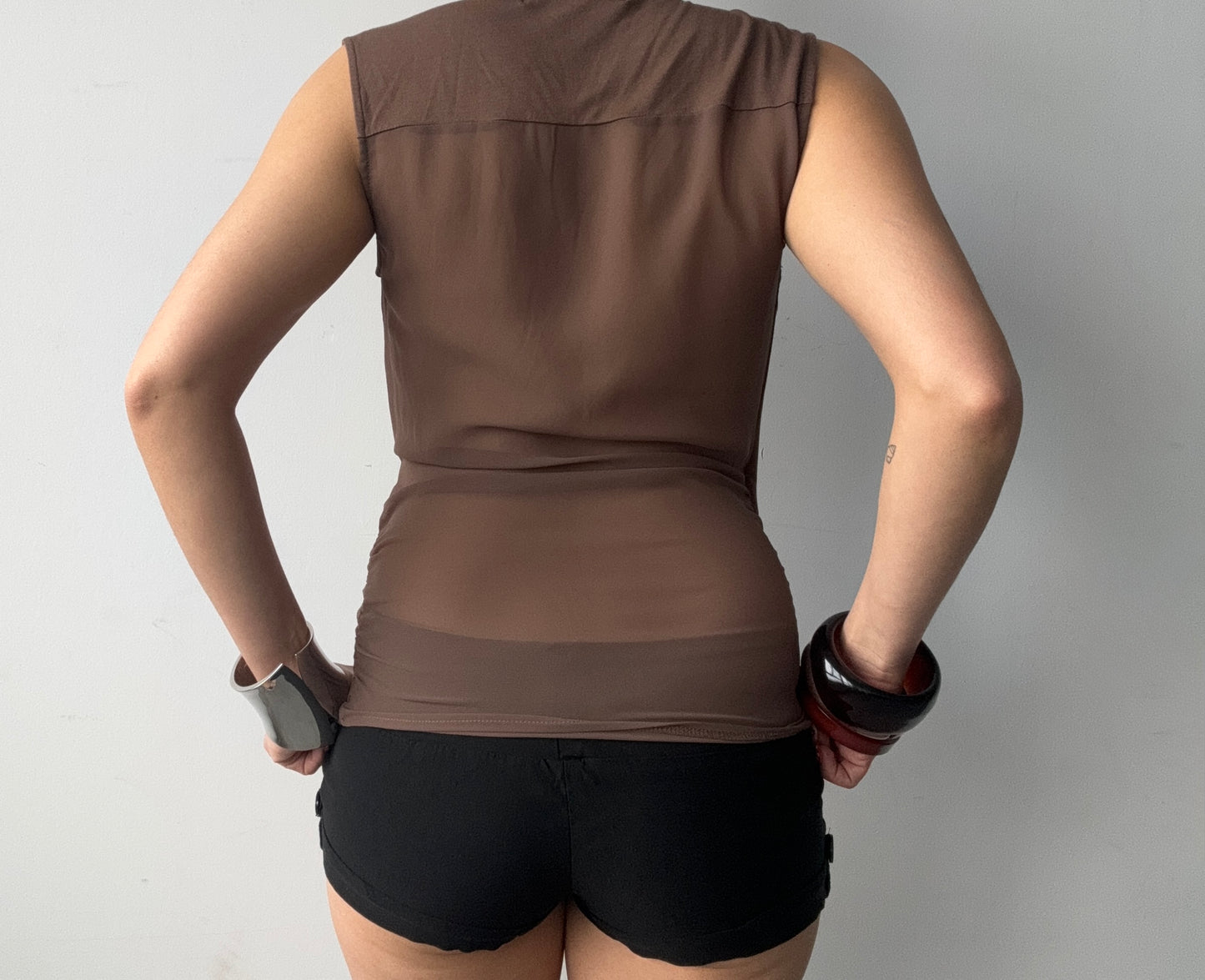 Mesh Sandstone Tank
