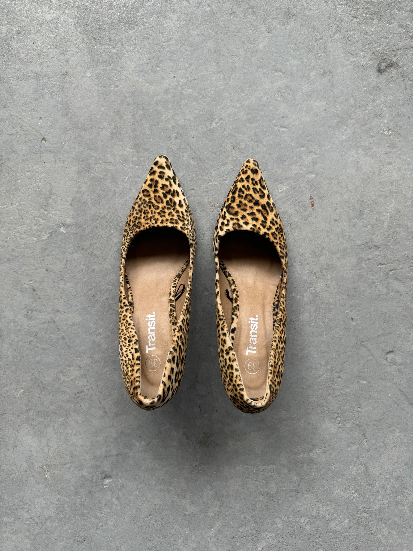 Leopard Print Pointed Heels Size 8