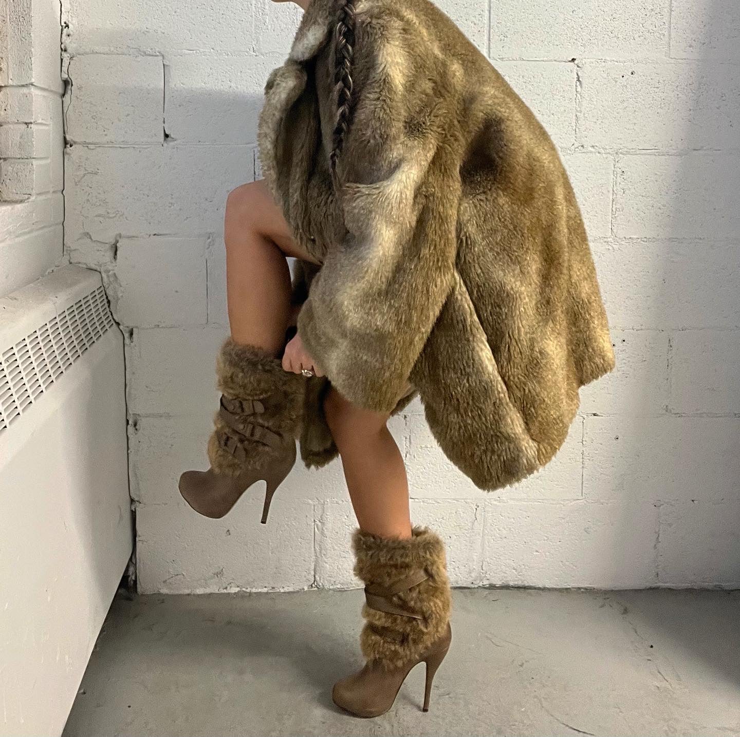 Faux Fur Heels Size 7 Women’s
